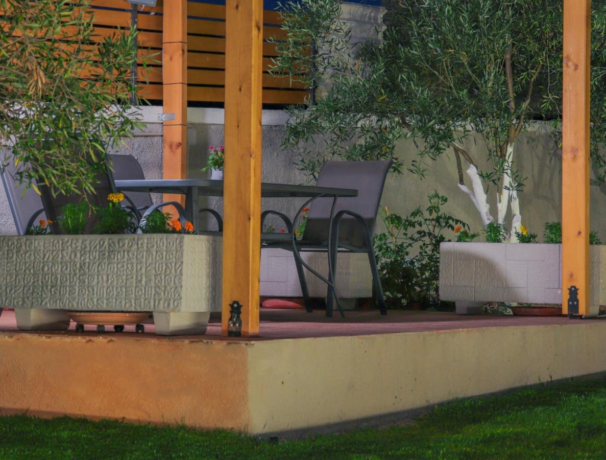 Spitakia-Cozy & Comfy Apartments 10Minutes From The Airport Artemida  Exterior foto